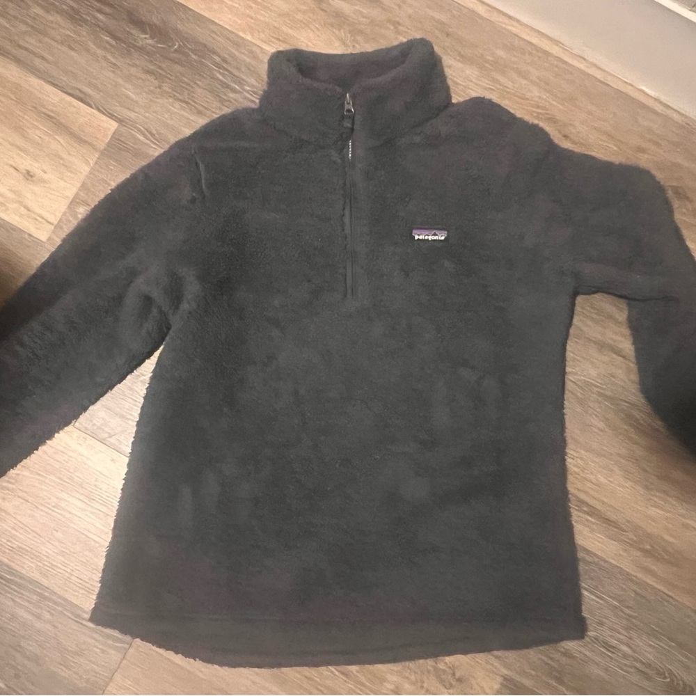 Patagonia Women's Black Fleece Sweater